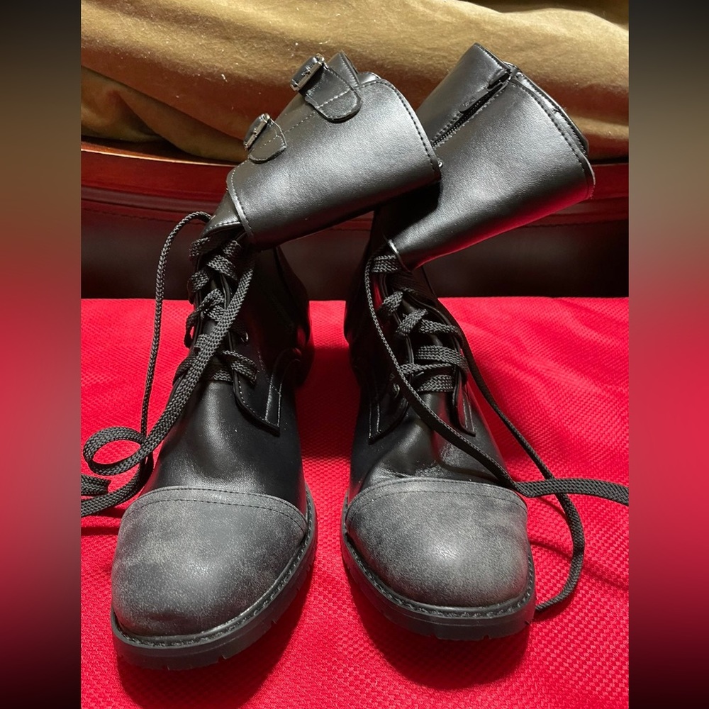 Black boots for men size 11